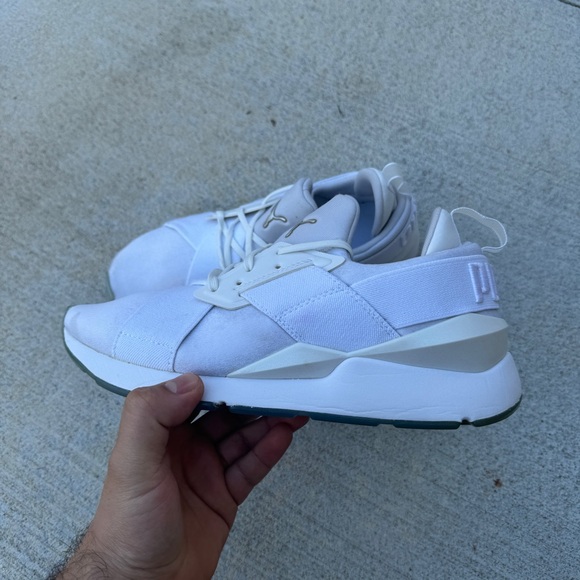 Womens White Puma Shoes - Picture 2 of 10